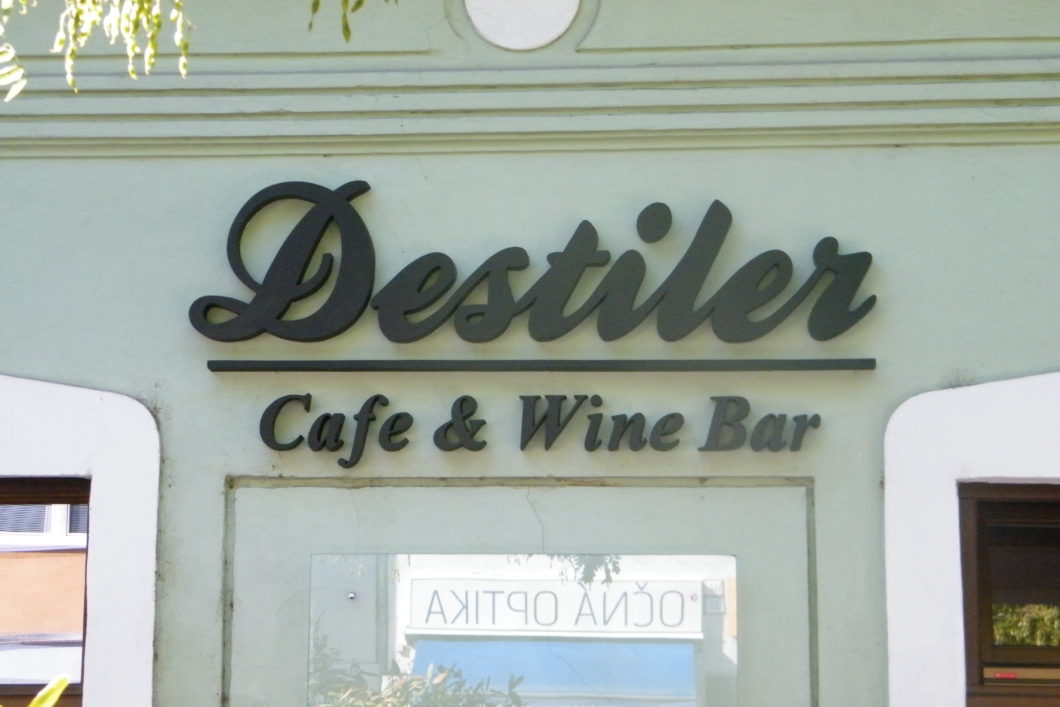 Destiler
